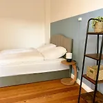 Labed - Auf Weingut Mit Privater Terrasse, Zentral Gelegen, Gratis Wlan