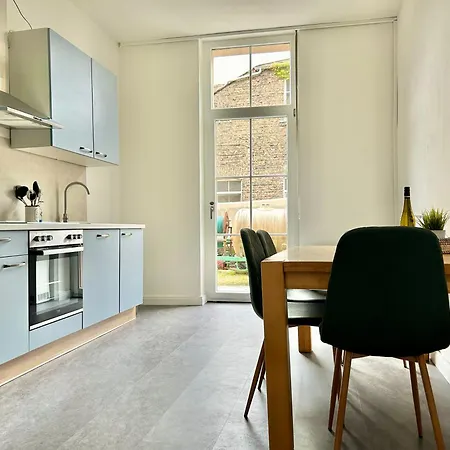 Labed - Auf Weingut Mit Privater Terrasse, Zentral Gelegen, Gratis Wlan 로데스하임암라인